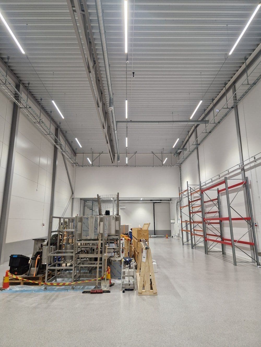 Cardanaxel — Moderne Werkstatt & Lager mit AEL
